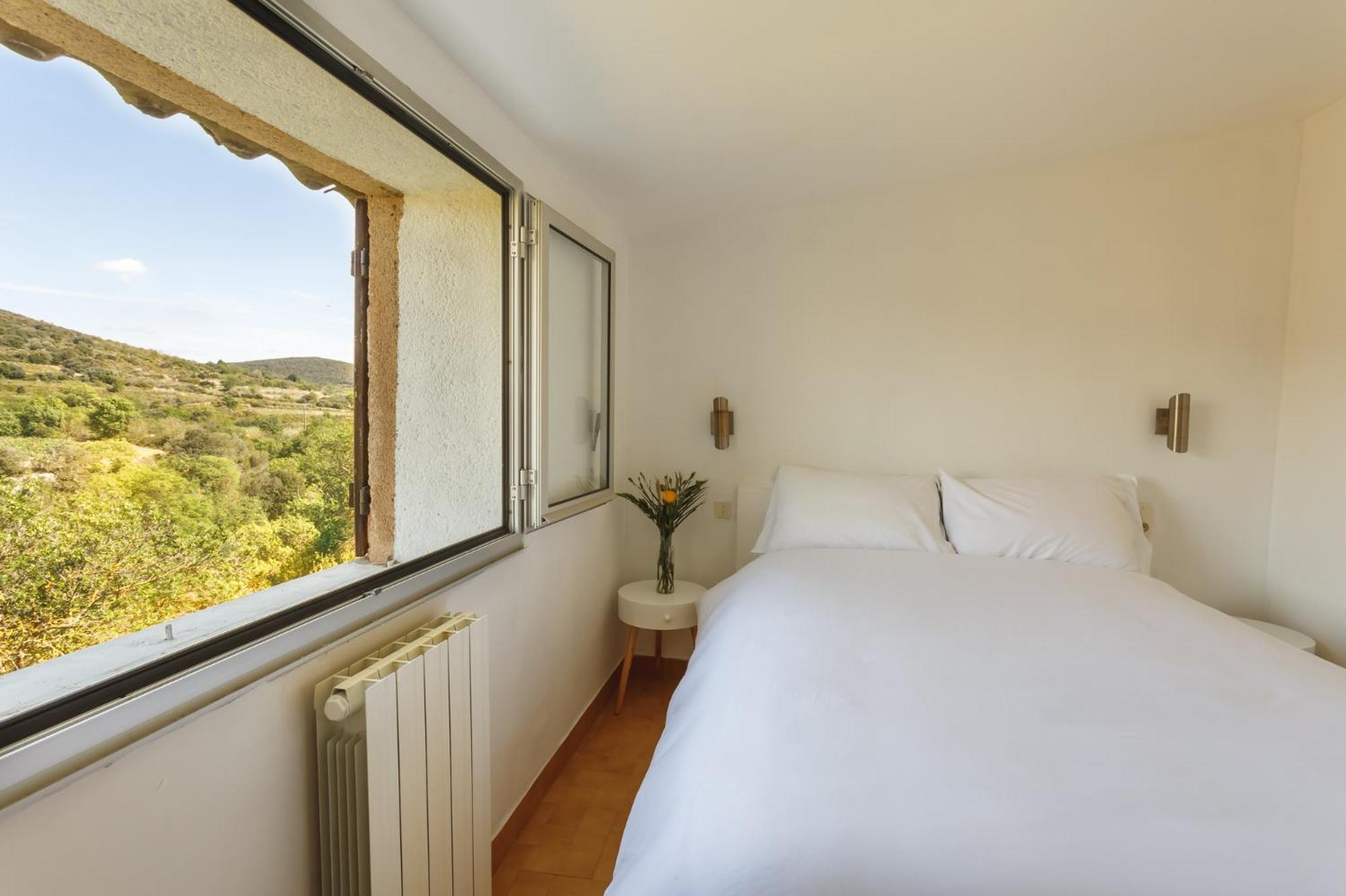 Cosy Apartment In Ancient Gabian With River And Vineyard Views Bagian luar foto